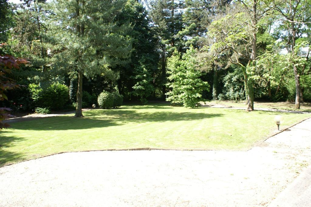 Logis Hotel Du Chateau Combourg Exterior foto